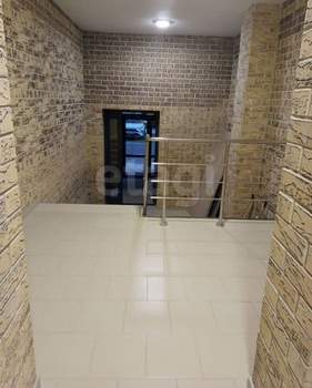 2-к квартира, вторичка, 79м2, 1/5 этаж