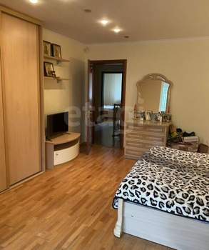 4-к квартира, вторичка, 166м2, 1/5 этаж