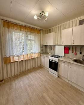 2-к квартира, вторичка, 45м2, 3/5 этаж