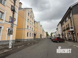 4-к квартира, вторичка, 103м2, 2/5 этаж