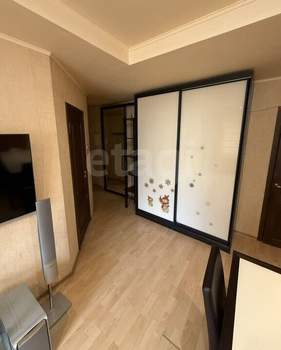 2-к квартира, вторичка, 45м2, 1/4 этаж