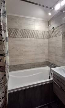 2-к квартира, вторичка, 52м2, 10/10 этаж