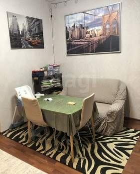 3-к квартира, вторичка, 42м2, 4/4 этаж