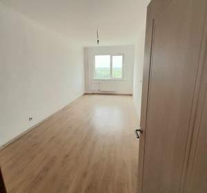 2-к квартира, вторичка, 57м2, 9/18 этаж