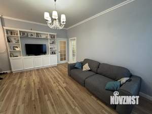 3-к квартира, вторичка, 102м2, 2/4 этаж