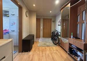 3-к квартира, вторичка, 70м2, 8/9 этаж