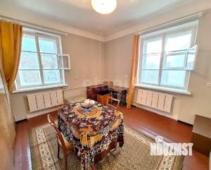 2-к квартира, вторичка, 61м2, 3/3 этаж