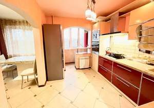 4-к квартира, вторичка, 93м2, 3/9 этаж