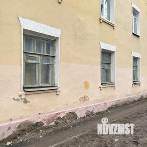 2-к квартира, вторичка, 47м2, 1/4 этаж