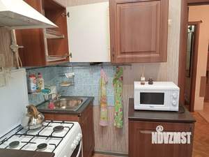 2-к квартира, вторичка, 42м2, 1/4 этаж