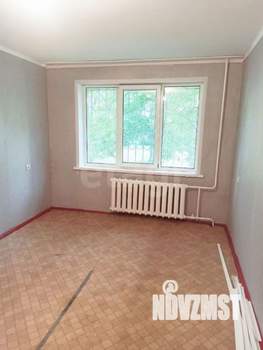 2-к квартира, вторичка, 42м2, 1/5 этаж