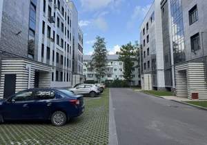 2-к квартира, вторичка, 79м2, 1/5 этаж