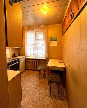 3-к квартира, вторичка, 57м2, 2/4 этаж