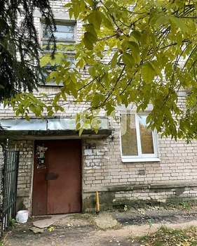 2-к квартира, вторичка, 42м2, 1/3 этаж