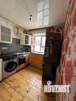 2-к квартира, вторичка, 43м2, 1/4 этаж