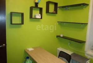 2-к квартира, вторичка, 42м2, 1/4 этаж
