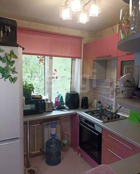 3-к квартира, вторичка, 61м2, 3/5 этаж