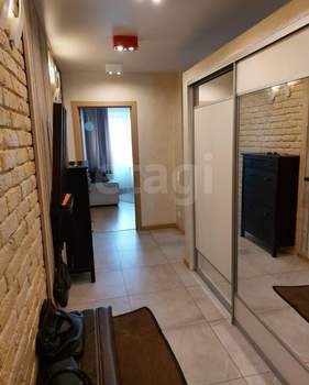 2-к квартира, вторичка, 70м2, 5/10 этаж