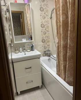 4-к квартира, вторичка, 62м2, 5/5 этаж