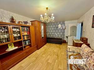 2-к квартира, вторичка, 53м2, 1/10 этаж