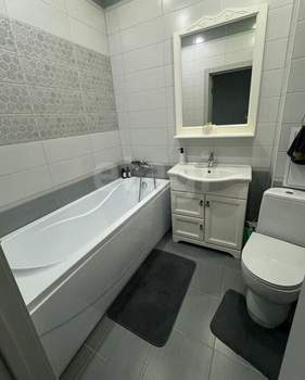 2-к квартира, вторичка, 68м2, 1/12 этаж