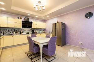 4-к квартира, вторичка, 148м2, 2/5 этаж