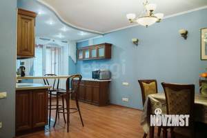 3-к квартира, вторичка, 180м2, 1/4 этаж