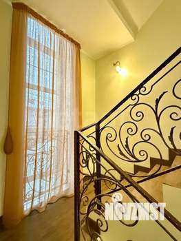 6-к квартира, вторичка, 217м2, 1/3 этаж