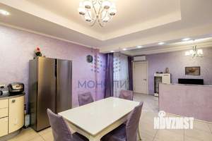 4-к квартира, вторичка, 148м2, 2/5 этаж