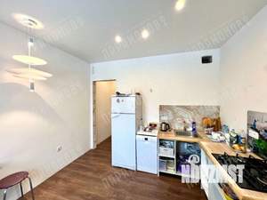 2-к квартира, вторичка, 63м2, 3/12 этаж