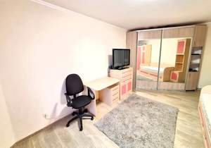 2-к квартира, вторичка, 57м2, 2/5 этаж