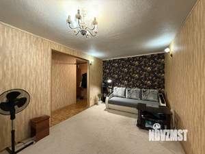 2-к квартира, вторичка, 44м2, 1/4 этаж