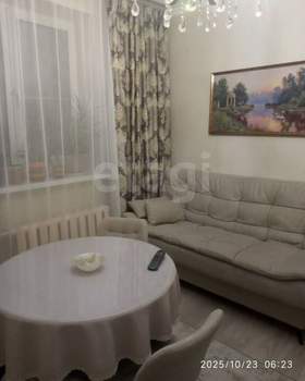 2-к квартира, вторичка, 41м2, 1/4 этаж