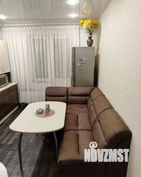 2-к квартира, вторичка, 74м2, 10/17 этаж