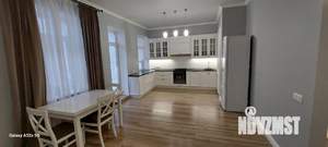 3-к квартира, вторичка, 102м2, 2/4 этаж